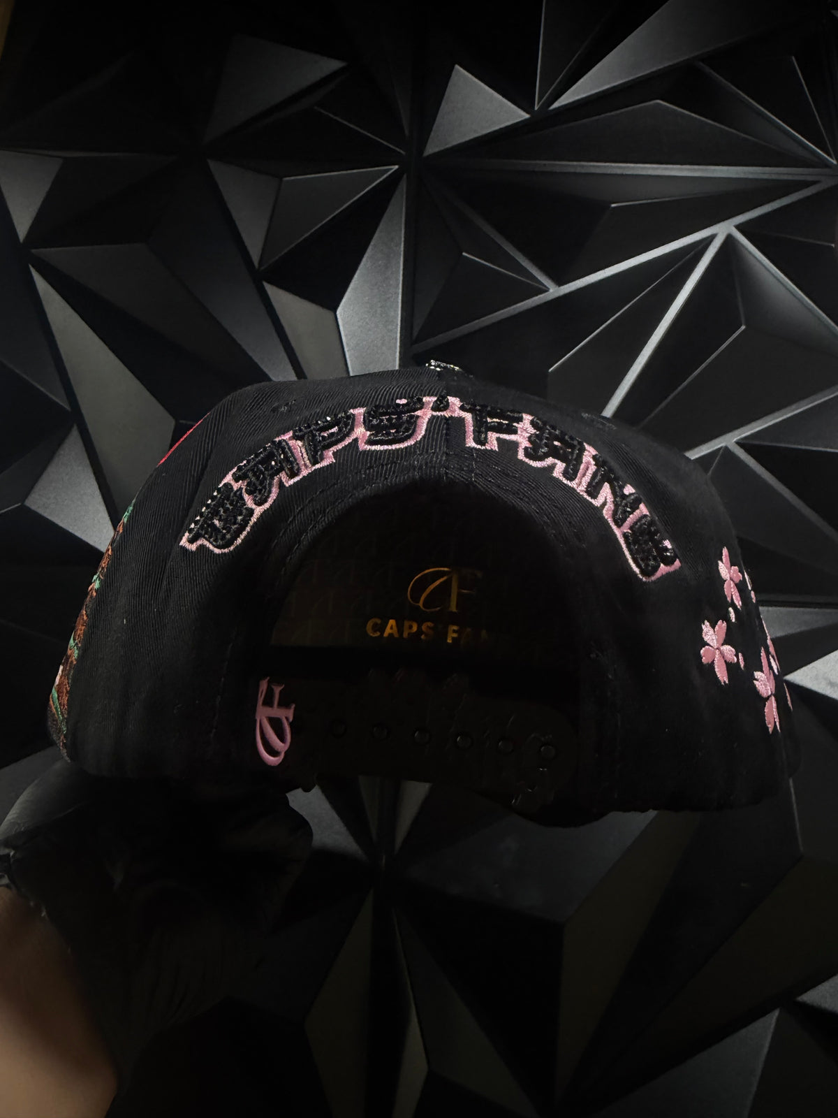 Sakura negro-Rosita cap 🧢