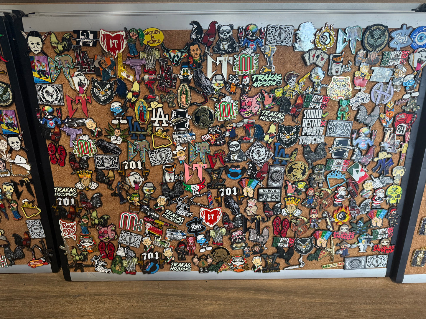 Paquete de pines 3x $25