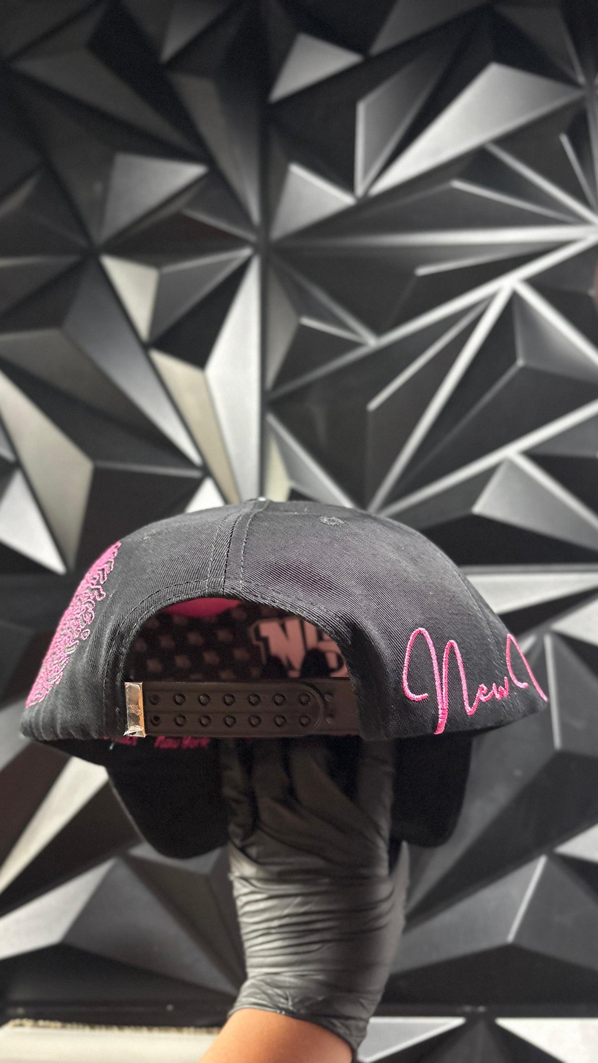 NY negro-rosado cap o
