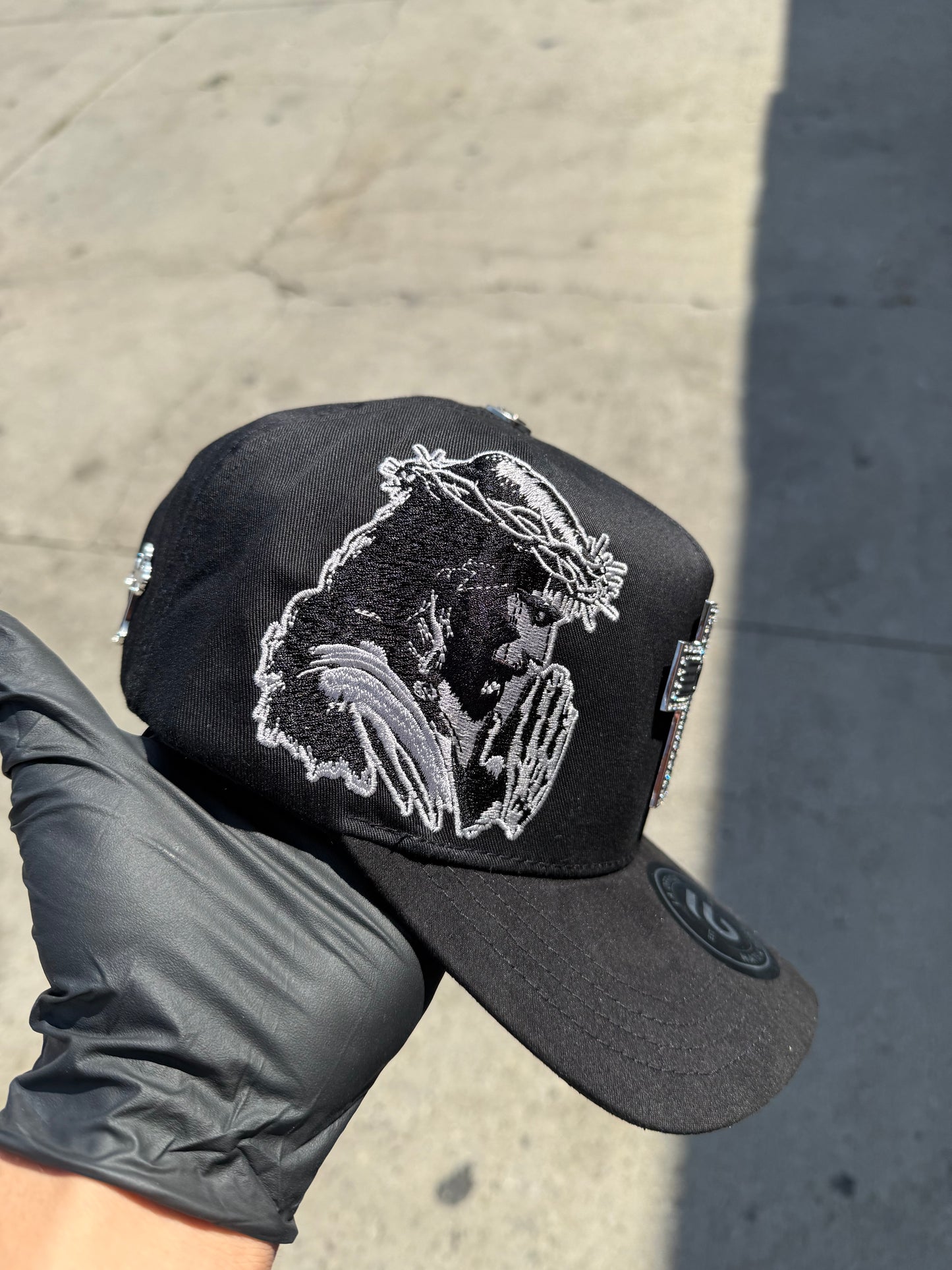 Dios por delante Black Cap