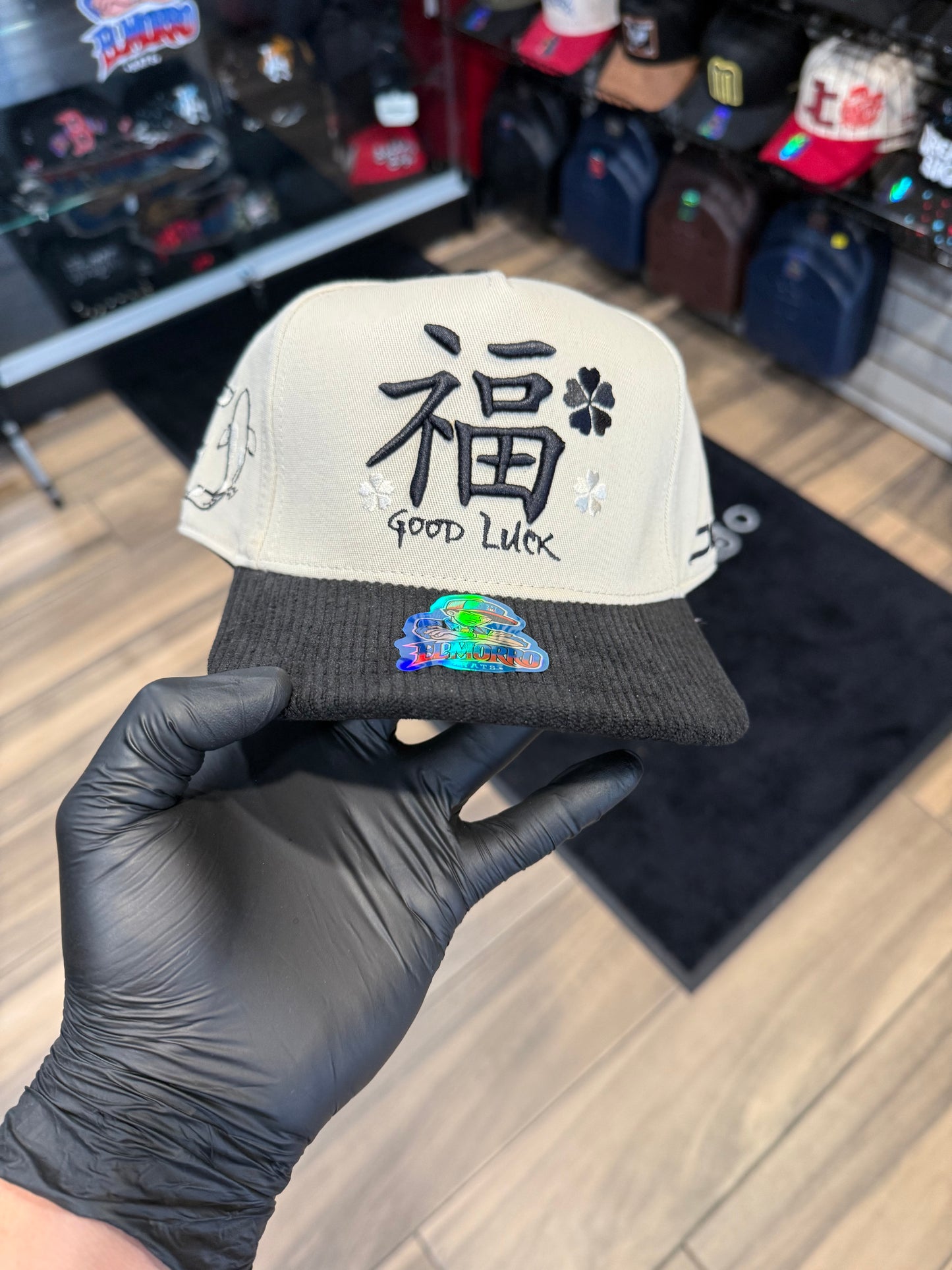 JC Hats letras chinas