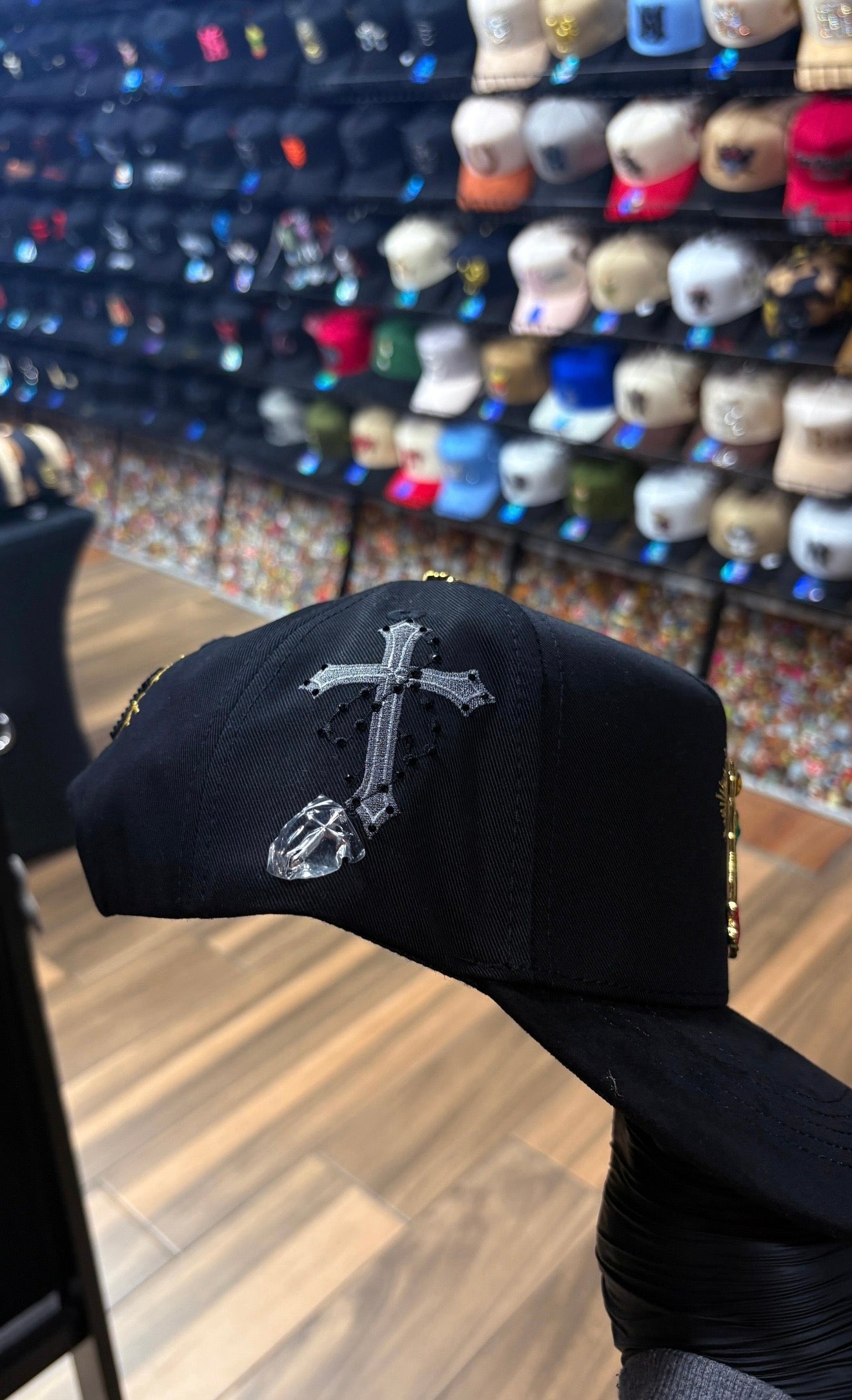 Virgen Black Cap