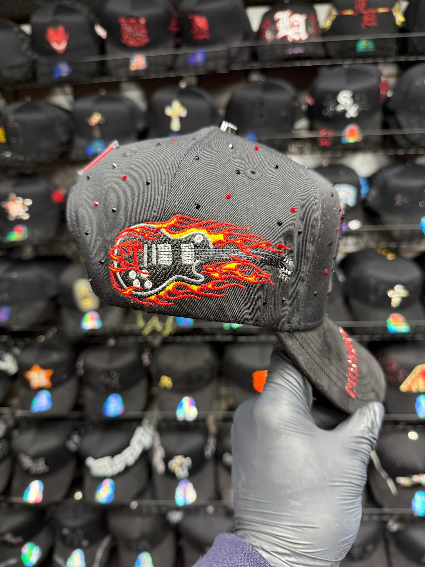 Ct Black-Red Cap