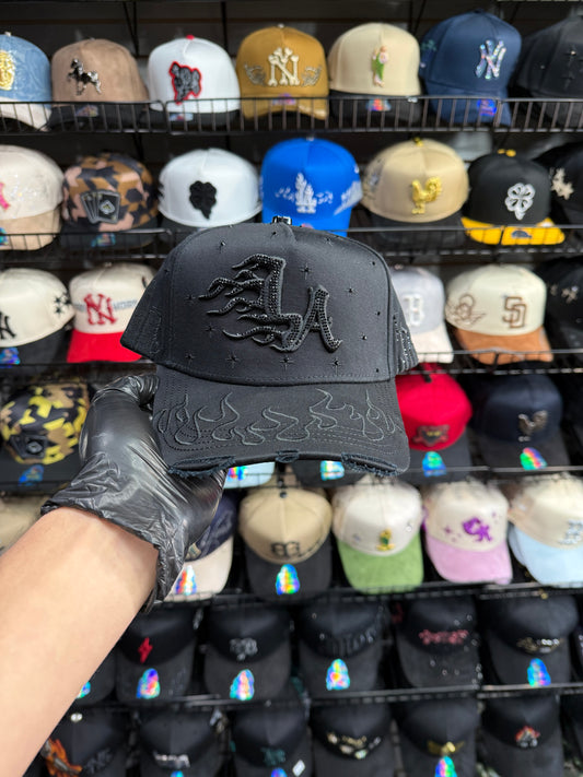 LA total black cap