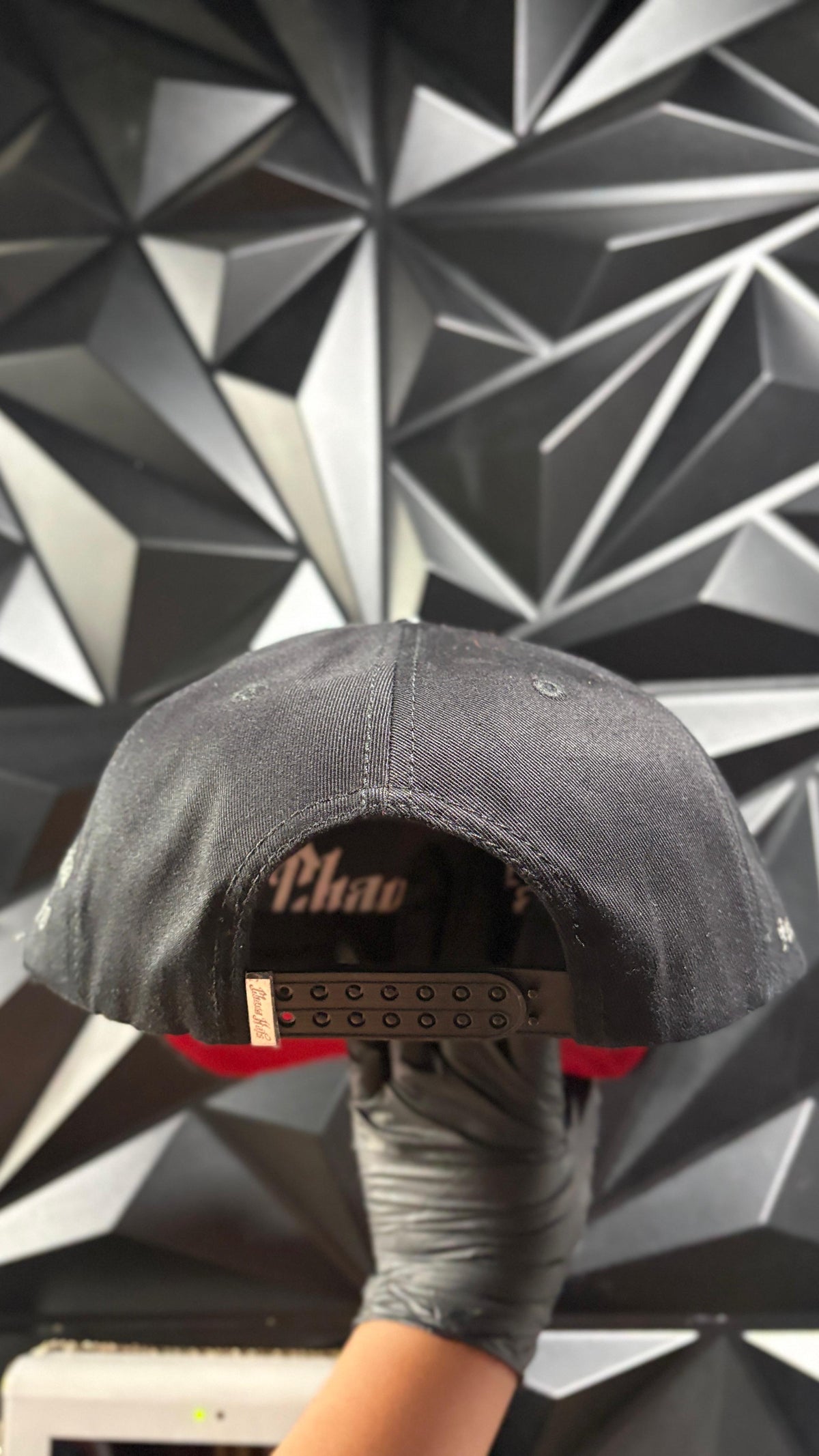 San Judas negro dorado cap 🧢