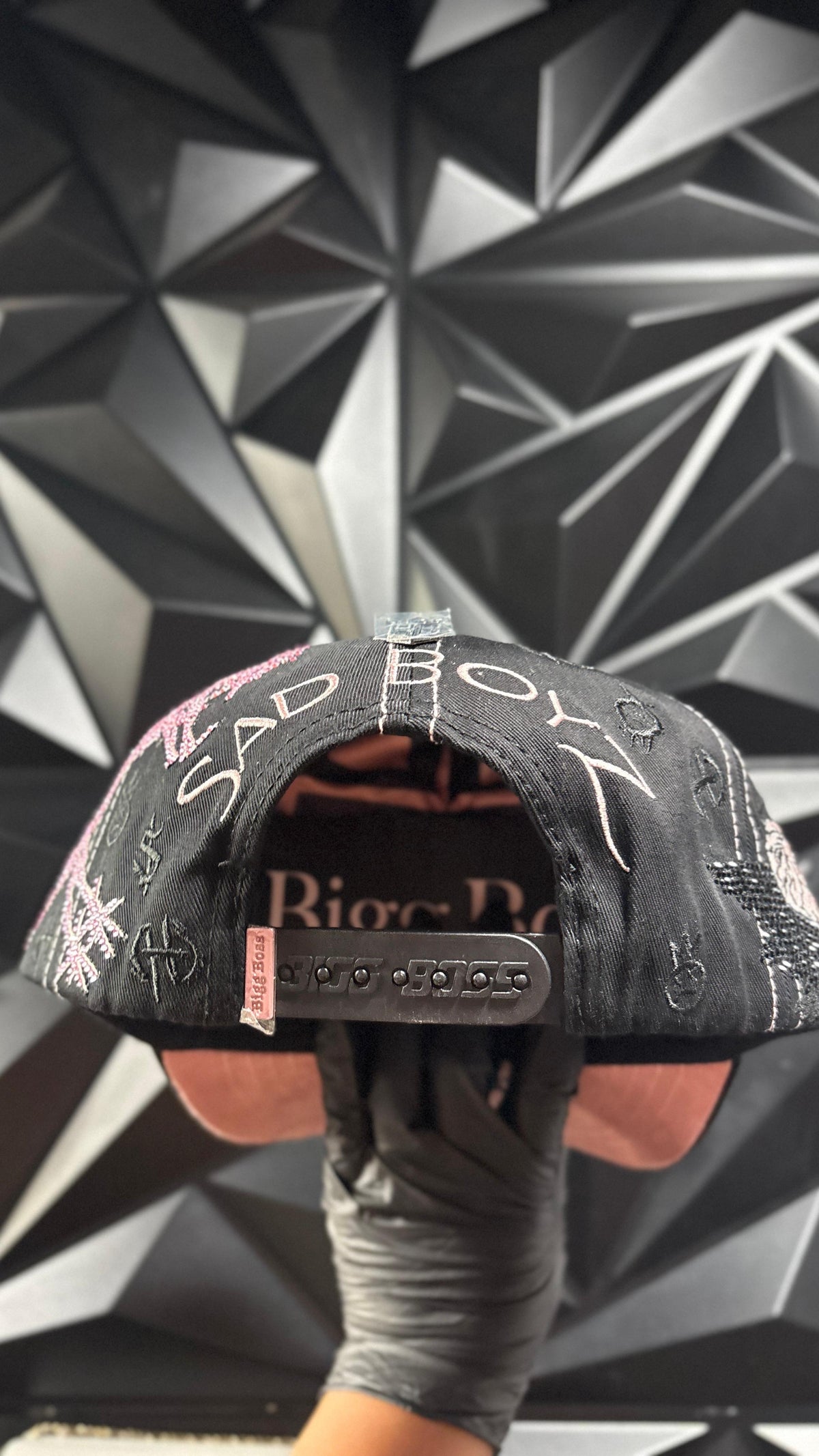 Sad Boys cap negro-rosado
