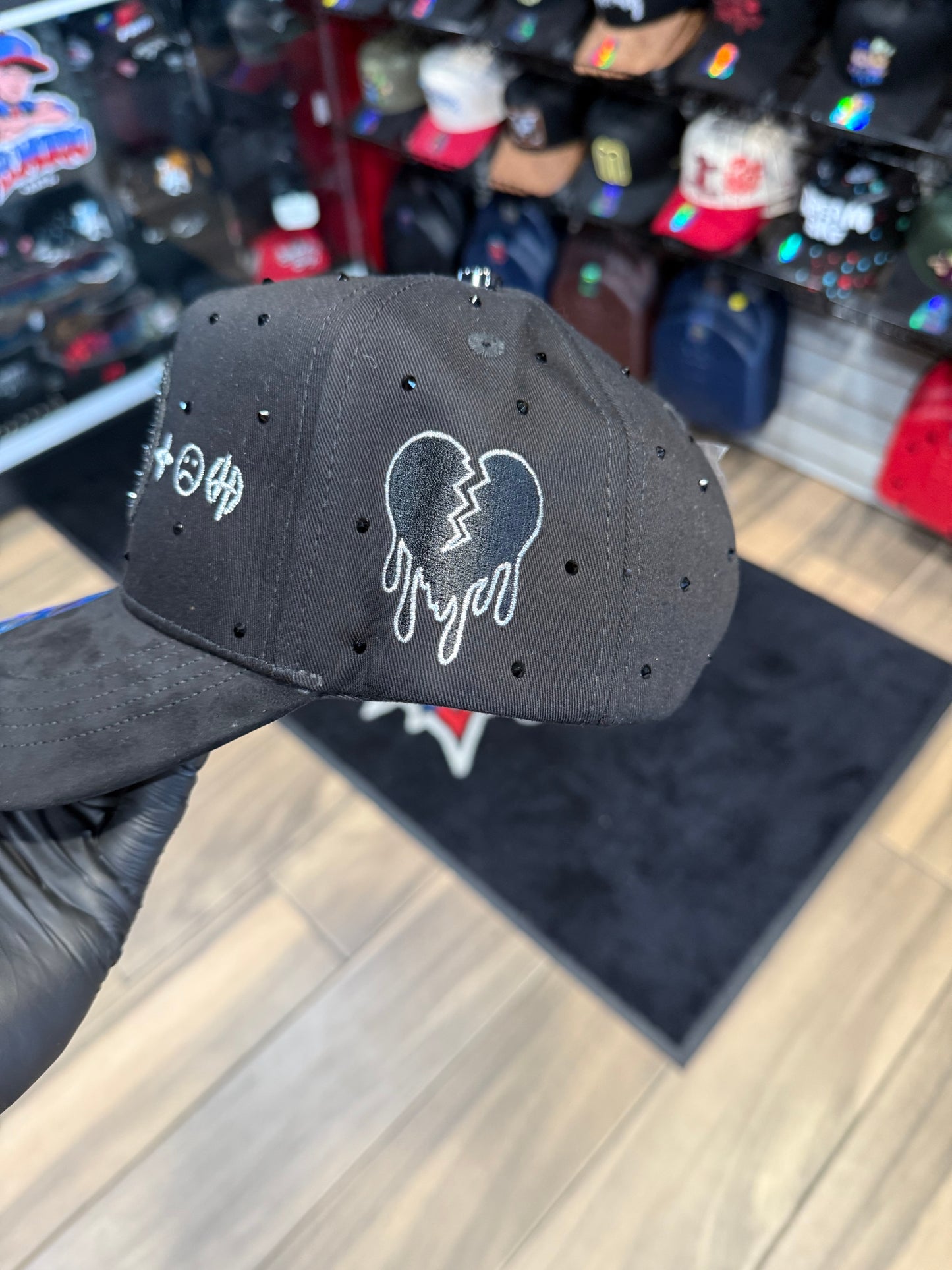 Junior H Total Black