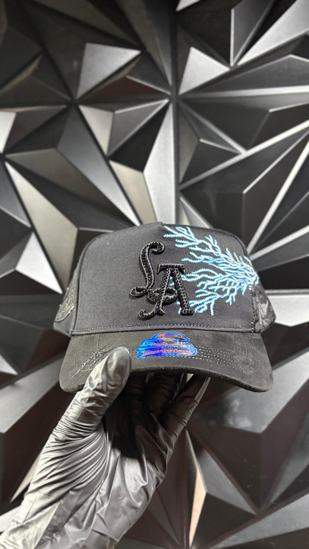 LA rain 🌧️ cap 🧢