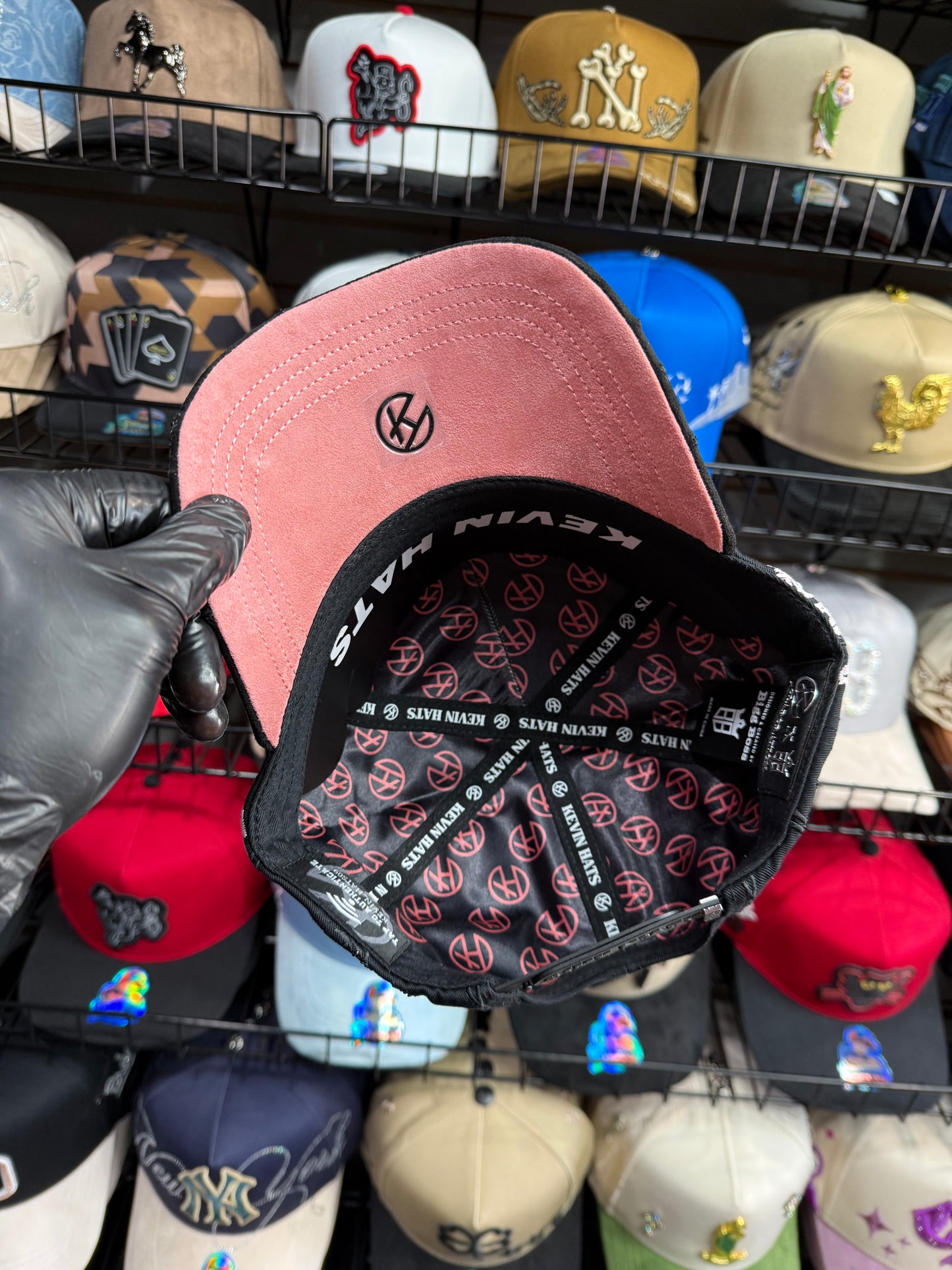 LA black-pink cap