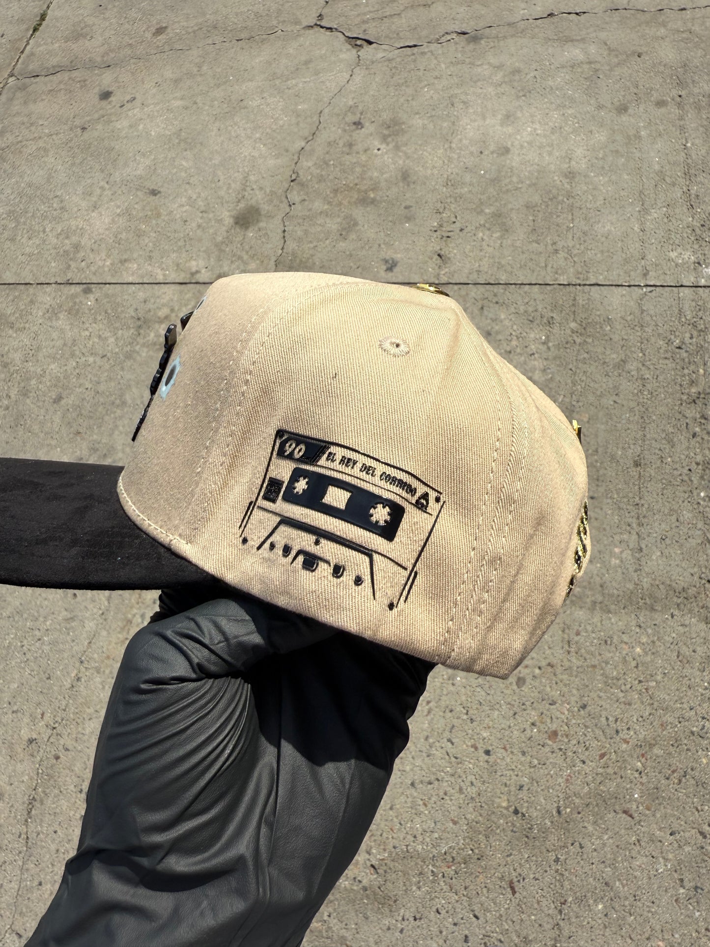 Chalino Sánchez Beige Cap