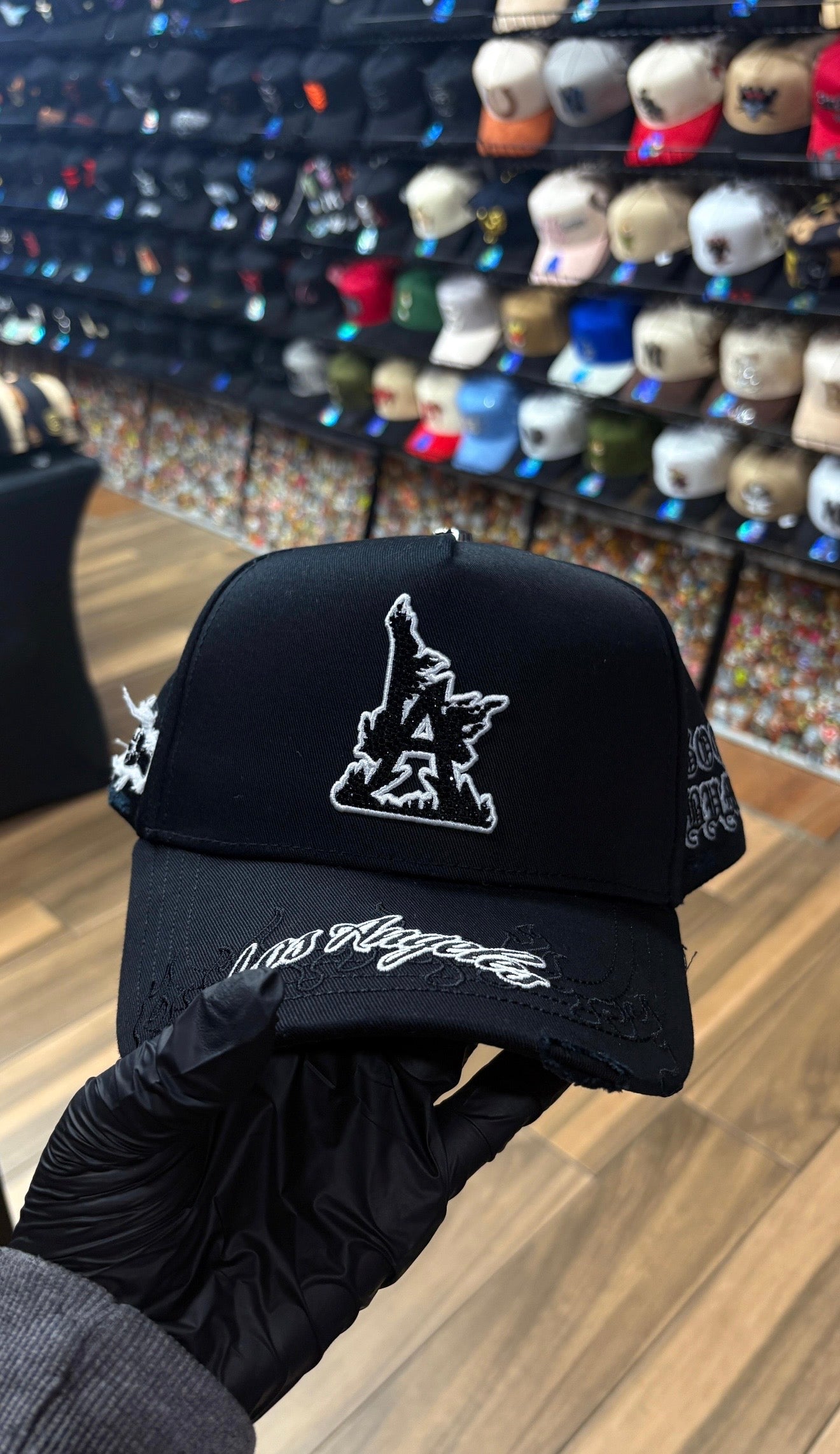 LA Black White Cap