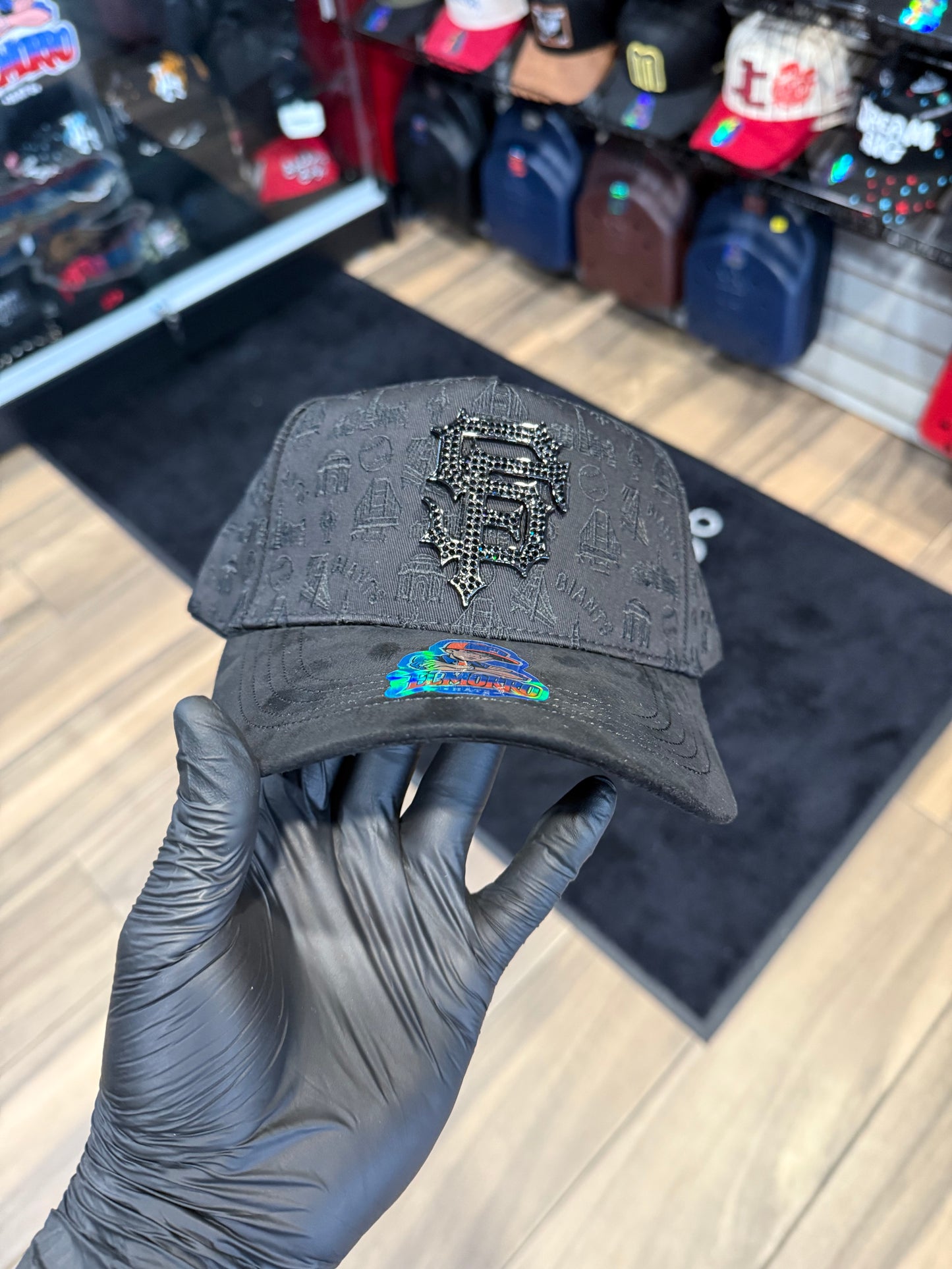 San Francisco Total Black