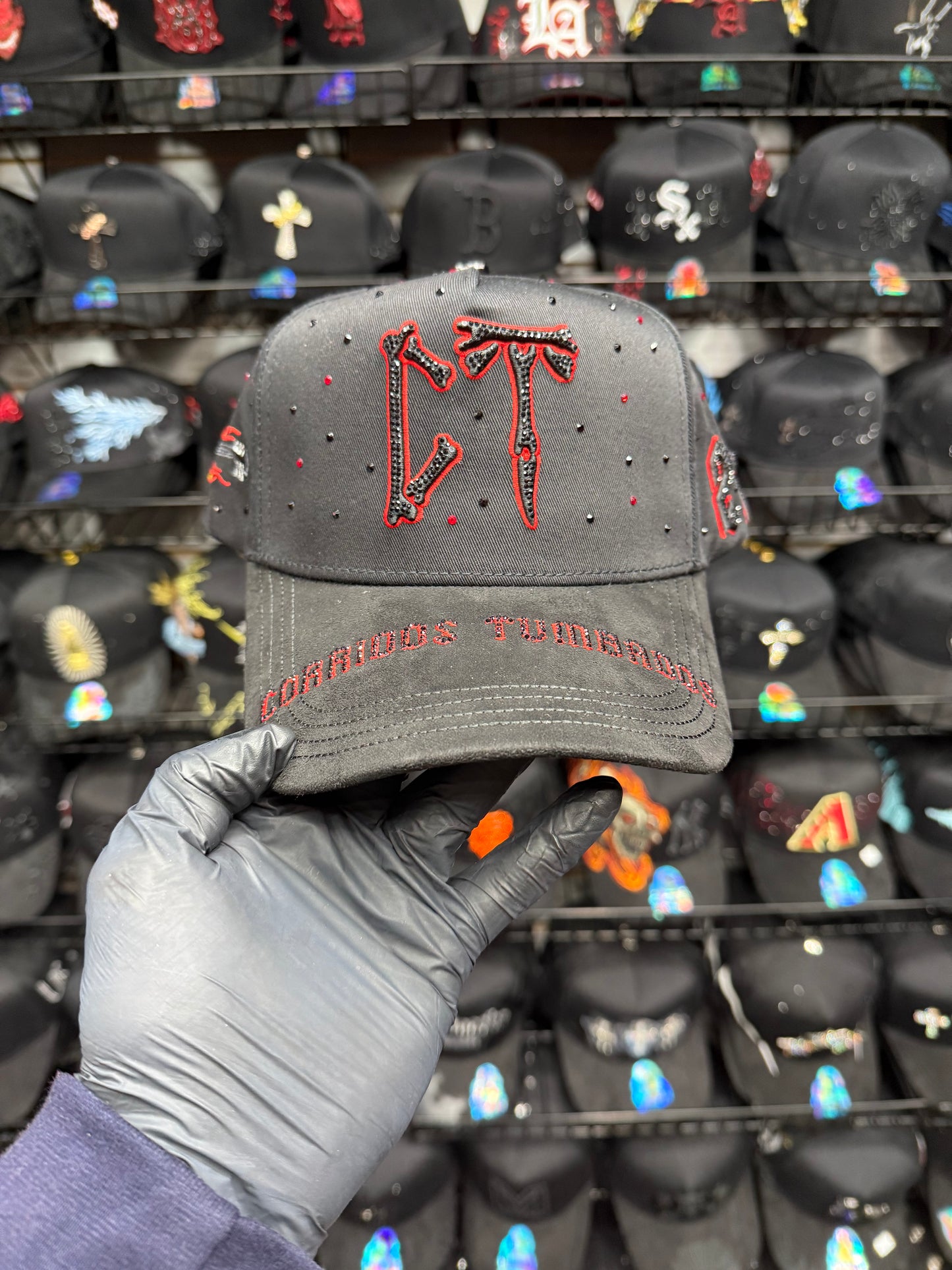Ct Black-Red Cap