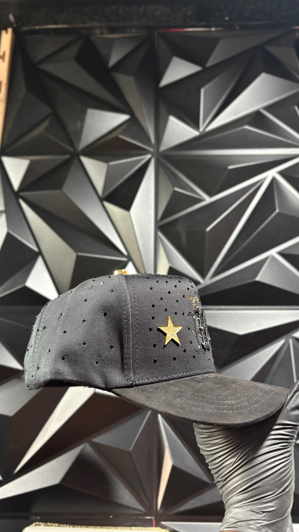 BB negro dorado cap 🧢