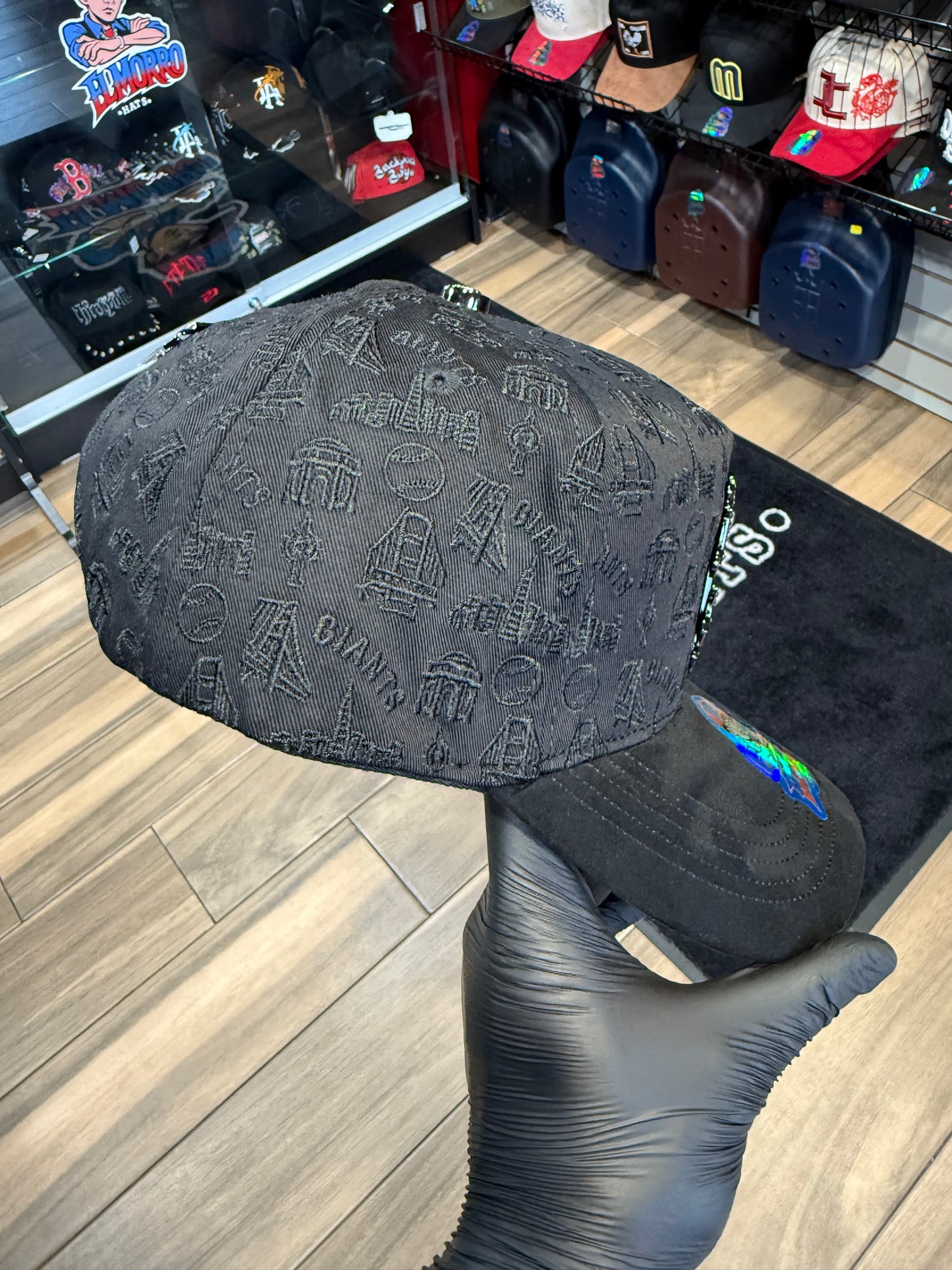 San Francisco Total Black