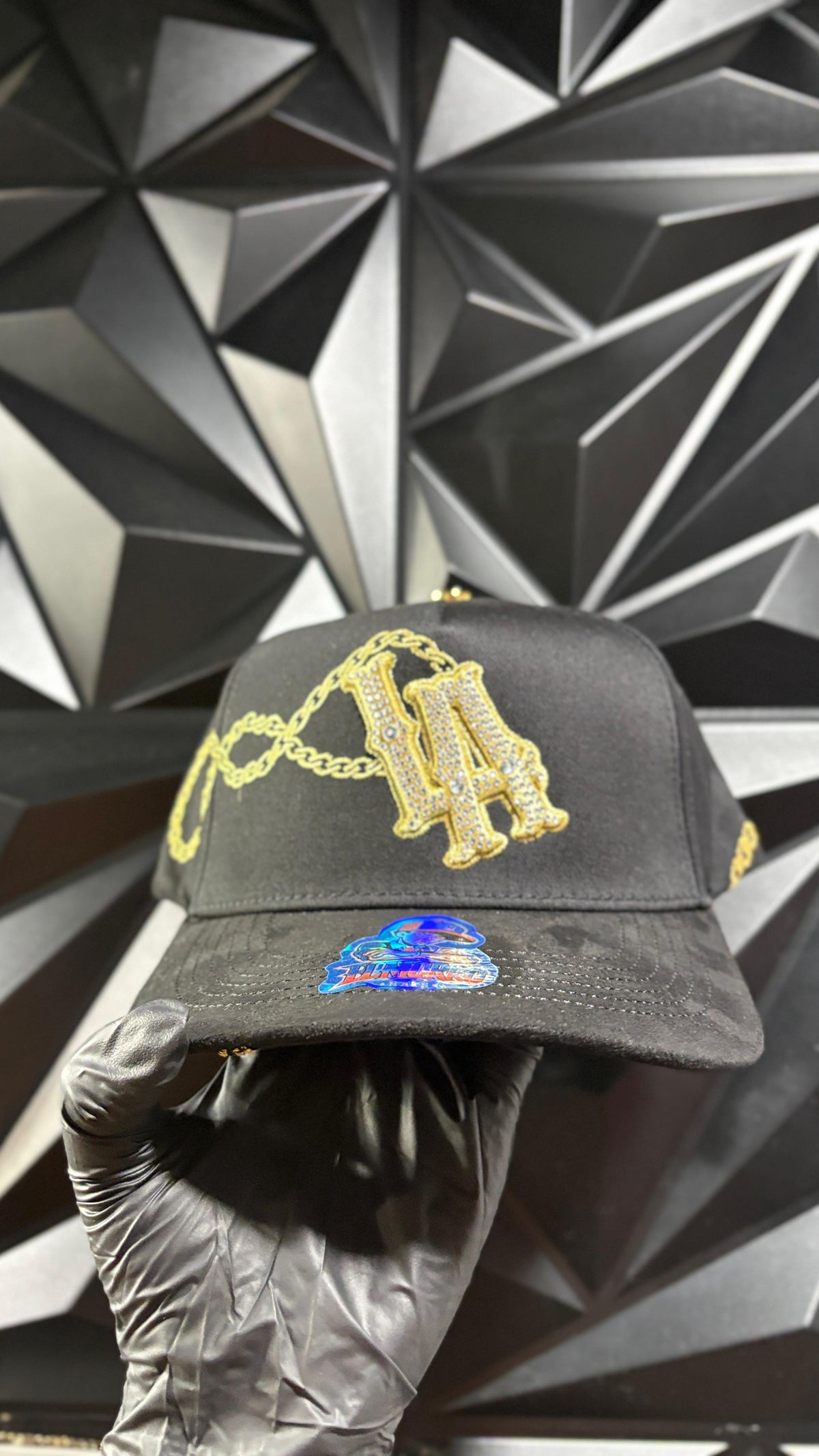 LA chain ⛓️‍💥 negro-dorado cap 🧢