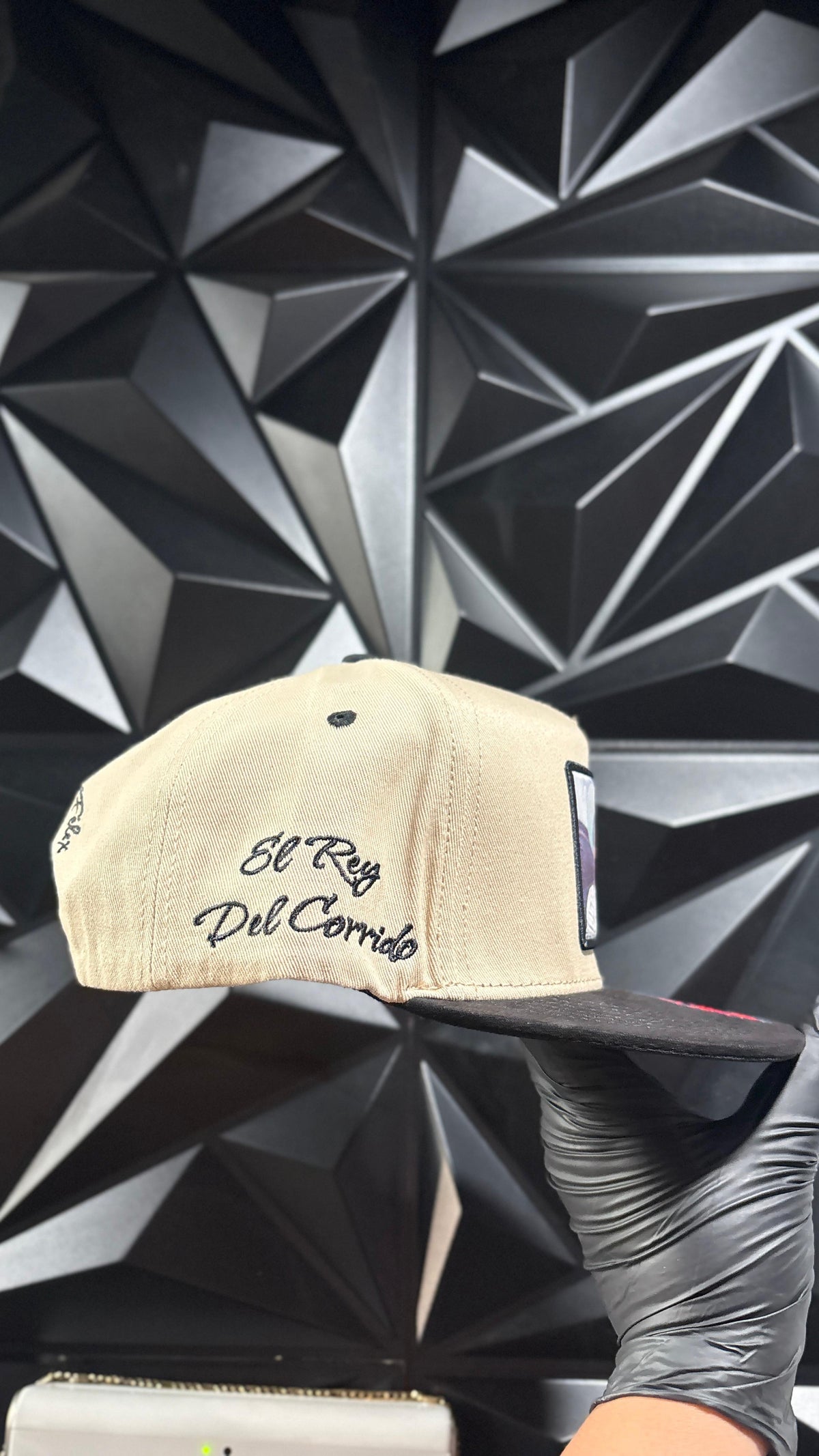 Chalino beige cap 🧢