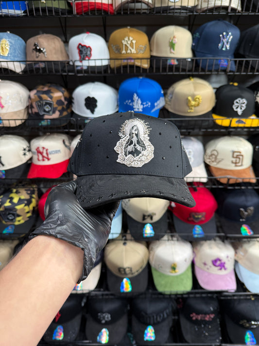 Virgencita black cap