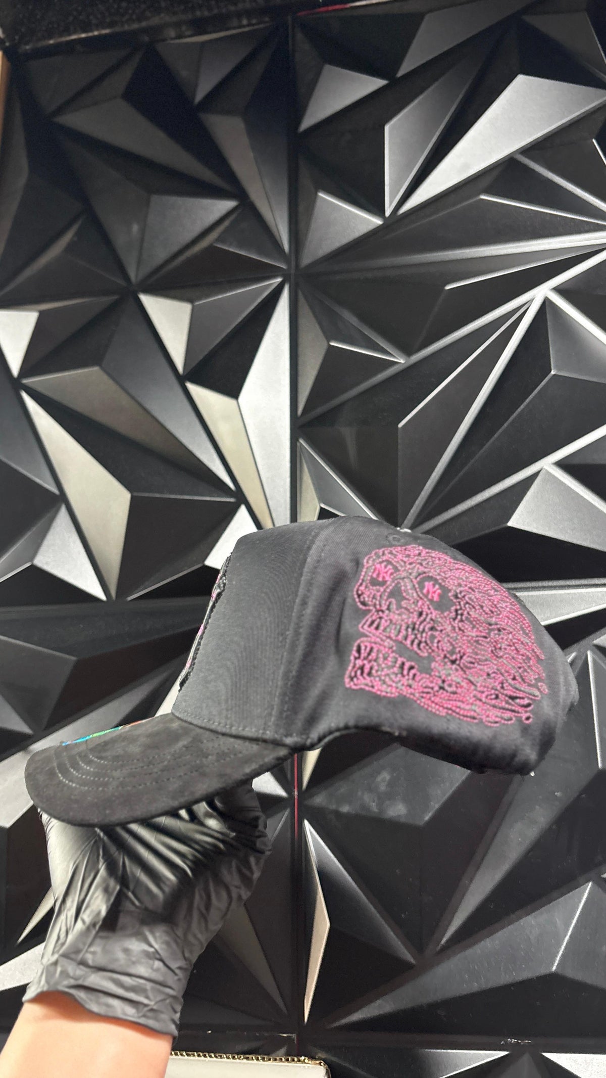 NY negro-rosado cap o