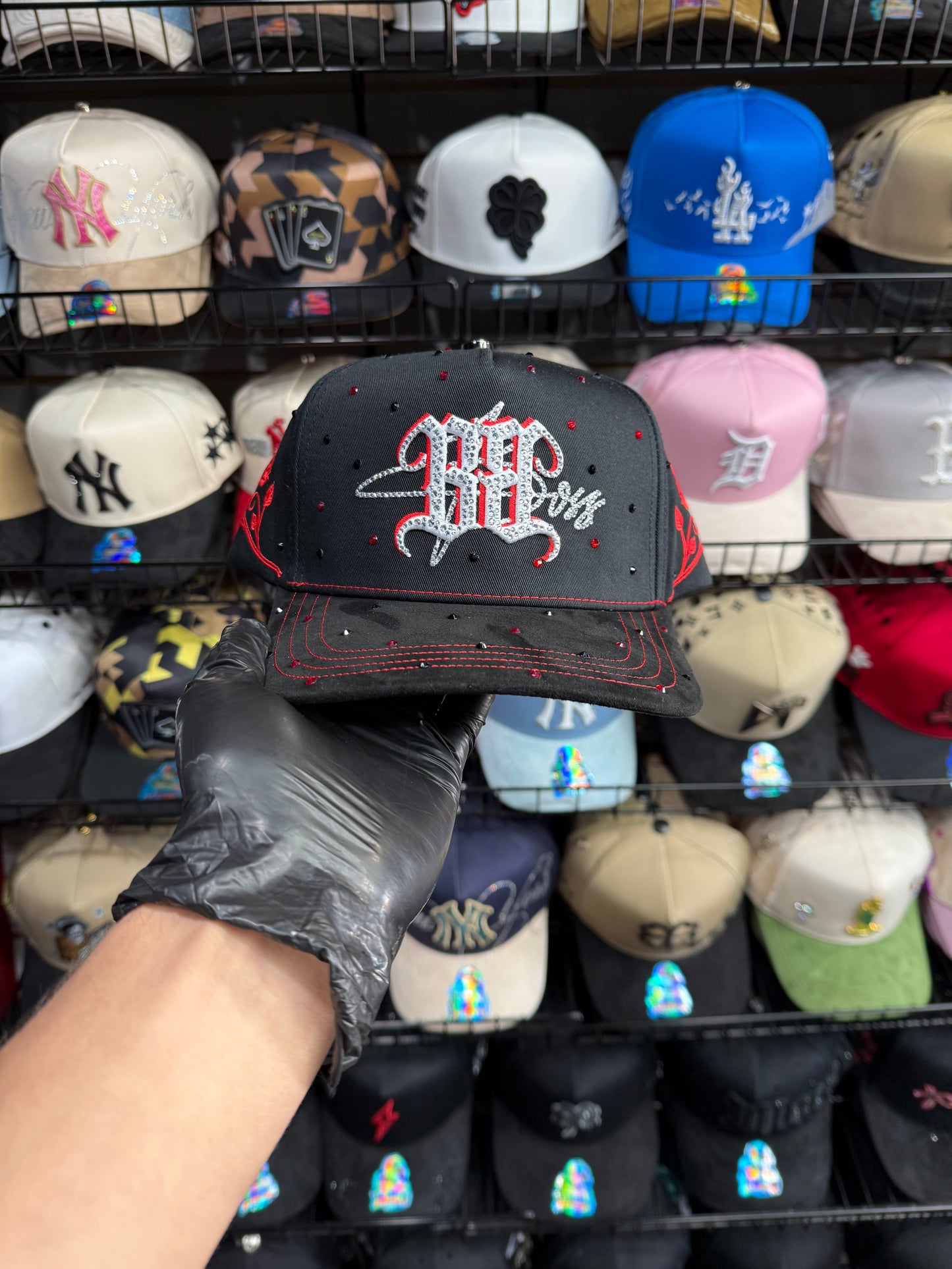 BB Black-red Cap