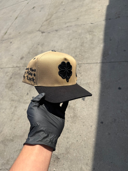 Trébol Beige Cap