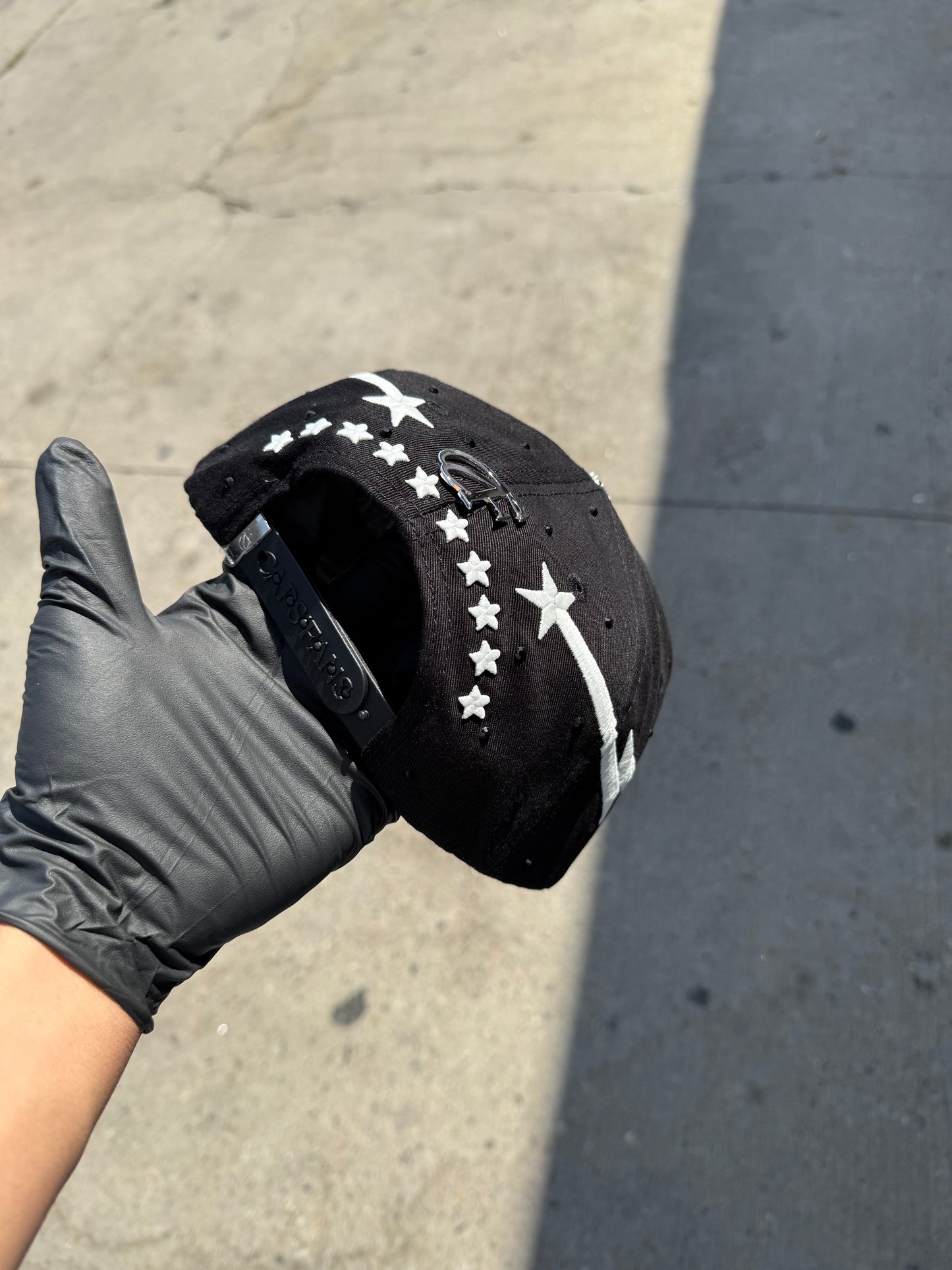 3 Estrellas 🌟 Black Cap