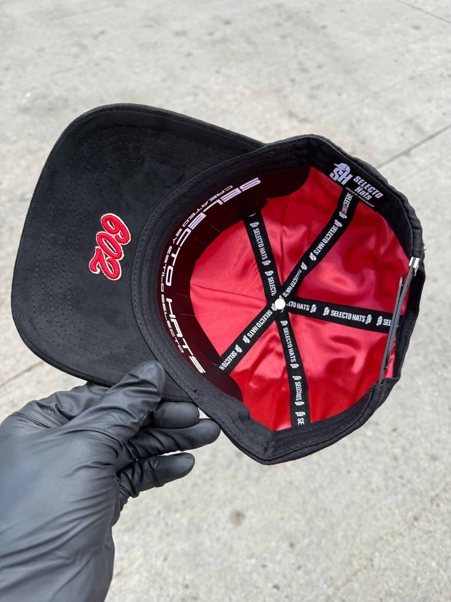 602 Black Cap