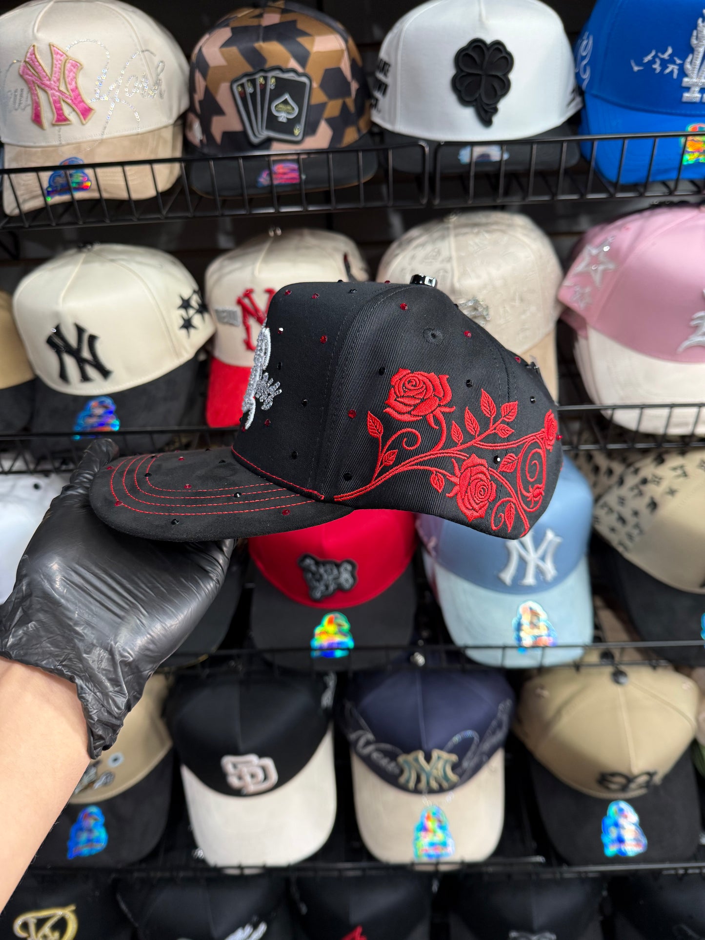 BB Black-red Cap